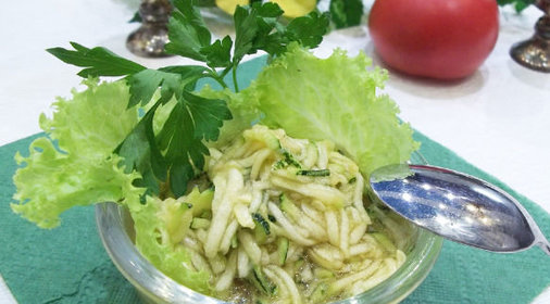 Торт из консервированных абрикосов с кремом