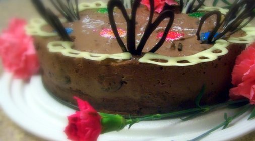 Торт Шоколадно-бархатный c черносливом