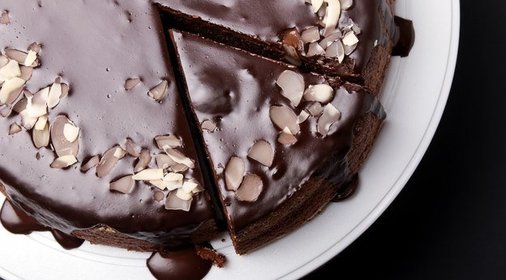 Шоколадно-марципановый торт