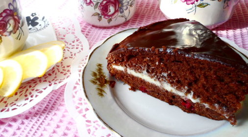 Шоколадно-клюквенный торт