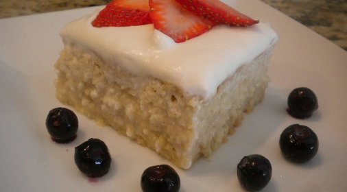 Торт из трех видов молока