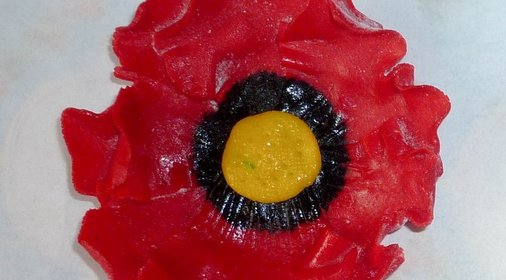 Маки на торт из мастики