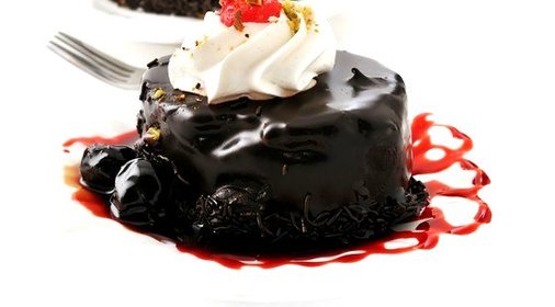 Горячий шоколадный торт