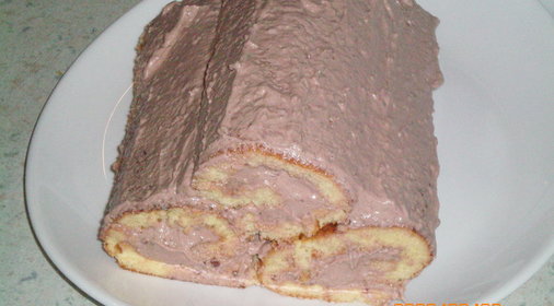 Шоколадно-ореховый торт рулет