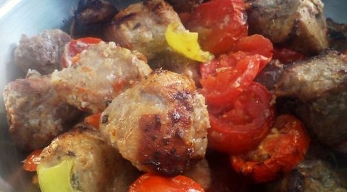 Торт с пропитанными финиками