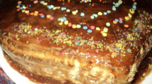 Шоколадный торт с хурмой