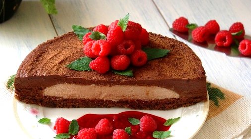 Шоколадный торт с муссом